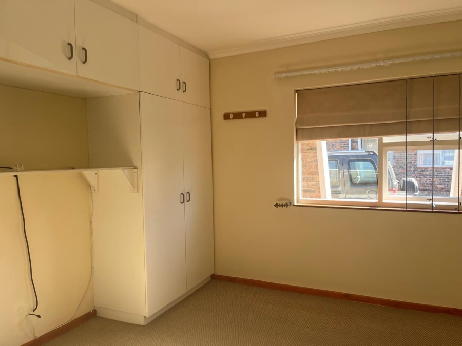1 Bedroom Property for Sale in Kabega Park Eastern Cape